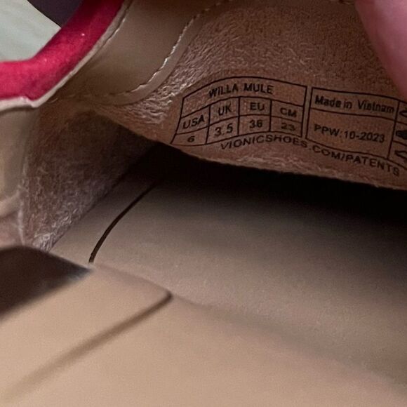 Vionic Willa Mule in Red Suede Leather 6 NWOB - Picture 14 of 15